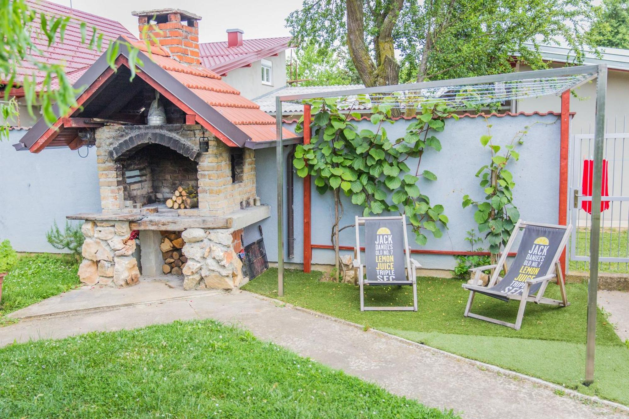 Tara Garden Hotel Велика Горица Екстериор снимка