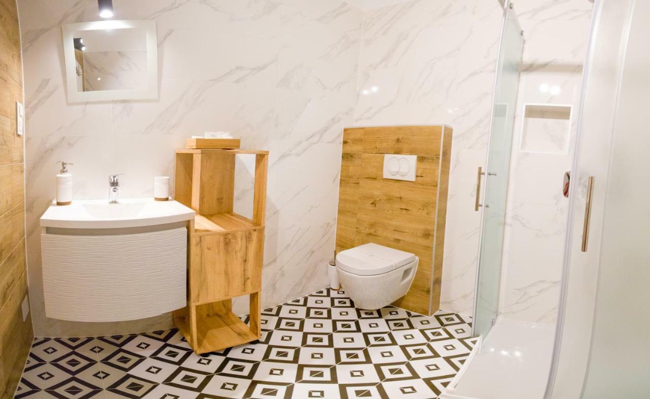Tara Garden Hotel Велика Горица Екстериор снимка