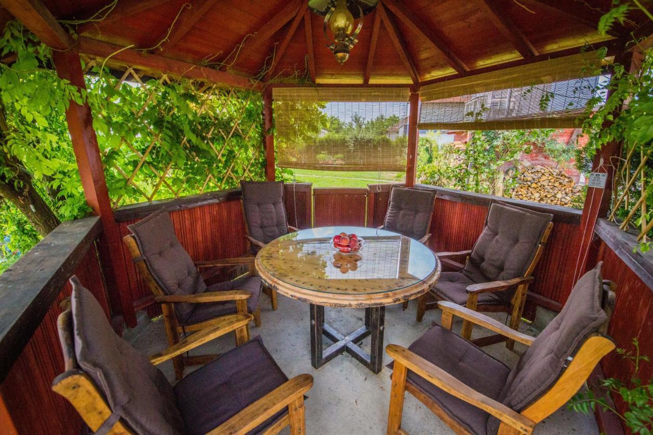 Tara Garden Hotel Велика Горица Екстериор снимка